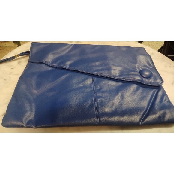 Vintage Bright Blue Faux Leather Large Clutch Purse Retro 60s Look Big Button - Picture 1 of 9